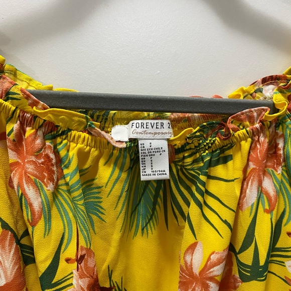 F21 Off the shoulder flounce mini dress - Picture 2 of 3